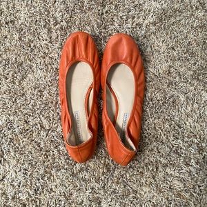 Vera Wang Lavender flats